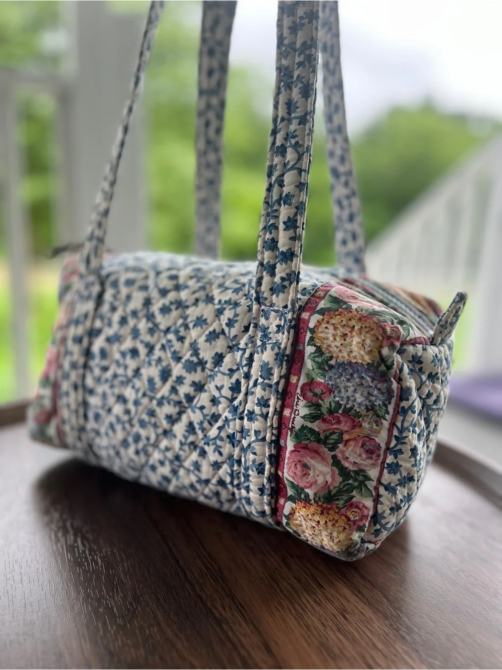 Vera Bradley Delft 100 handbag